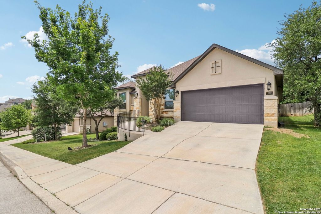 Photo of 28115 Baldacci, Boerne, TX 78015 (MLS # 1868574)