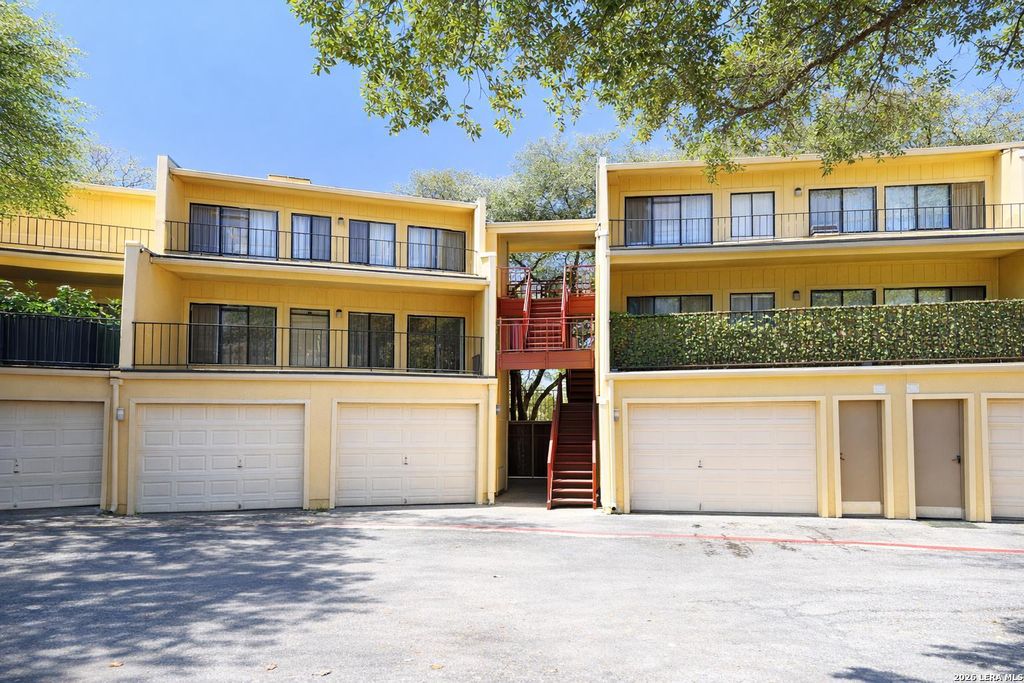 Photo of 8642 fredericksburg 406 #406, San Antonio, TX 78240 (MLS # 1952985)