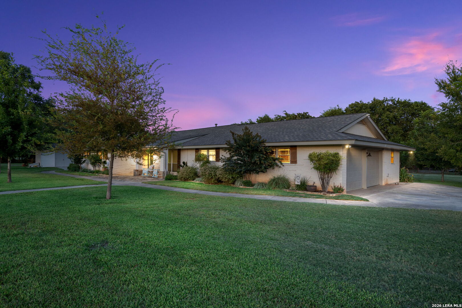 9532 WINDWOOD DR