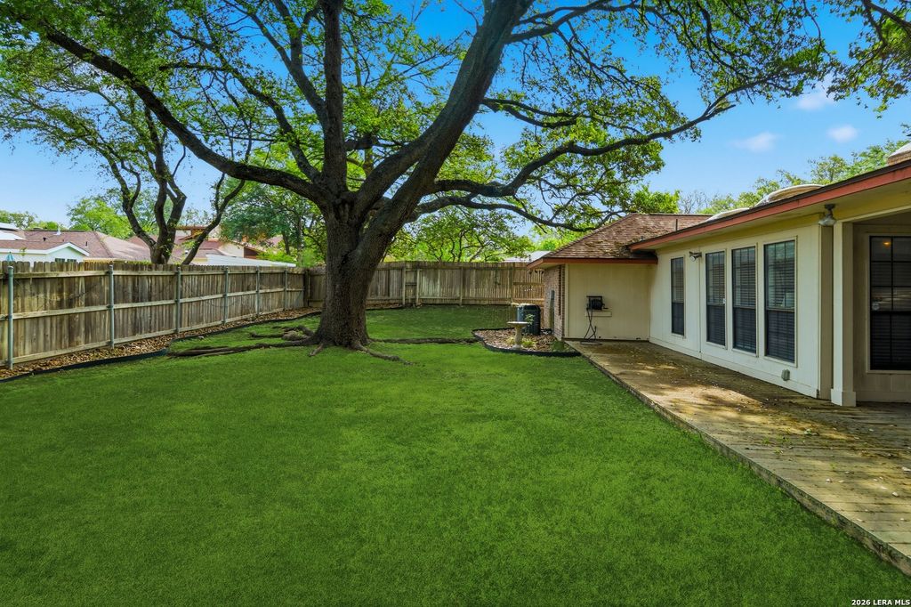 Photo of 6319 Lakewood Park, Windcrest, TX 78239 (MLS # 1960491)