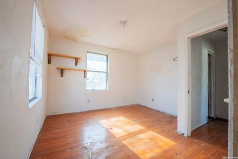 Tiny photo for 3102 Neptune, San Antonio, TX 78226 (MLS # 1940760)