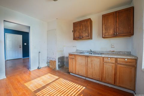 Tiny photo for 3102 Neptune, San Antonio, TX 78226 (MLS # 1940760)