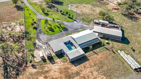 6653 Fm 539 Floresville TX 78114