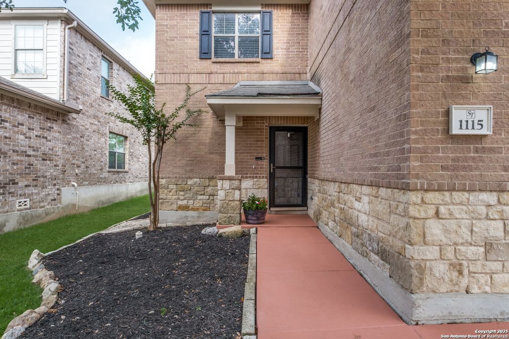 Photo of 1115 Sundance, San Antonio, TX 78245 (MLS # 1924945)