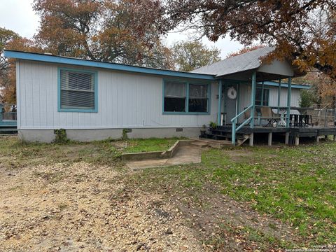 A home in Floresville