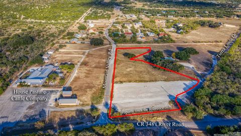 3022 Cr 348 ConCan TX 78838