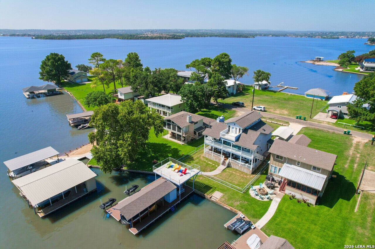 519 CEDARHILL DR
