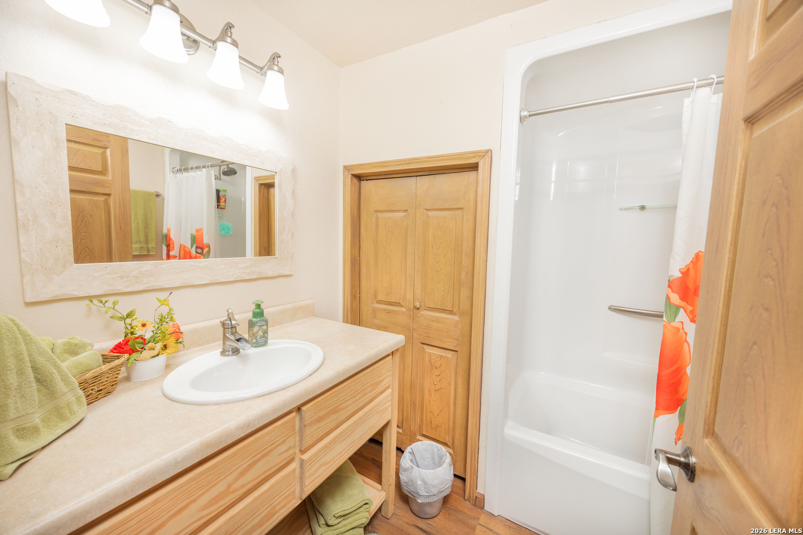 Search 15980 County Road 582