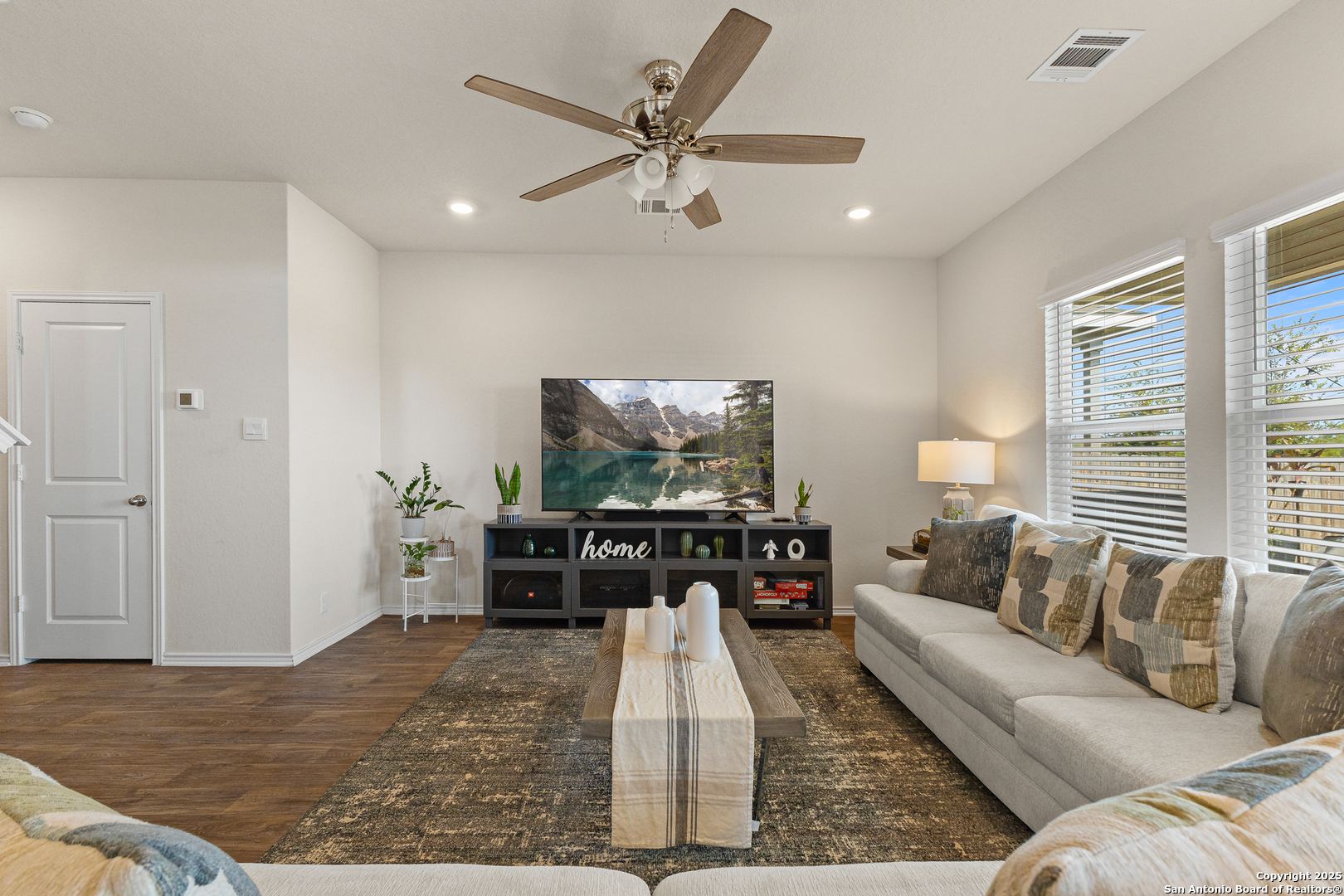 10618 Neversink Blvd