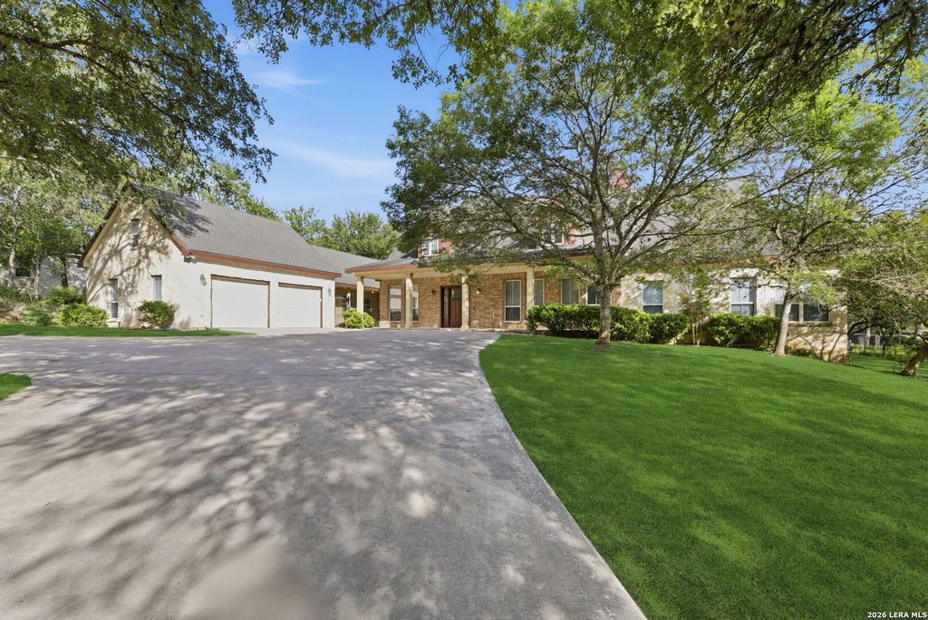 Photo of 9450 CINCHONA TRL, San Antonio, TX 78266 (MLS # 1967960)