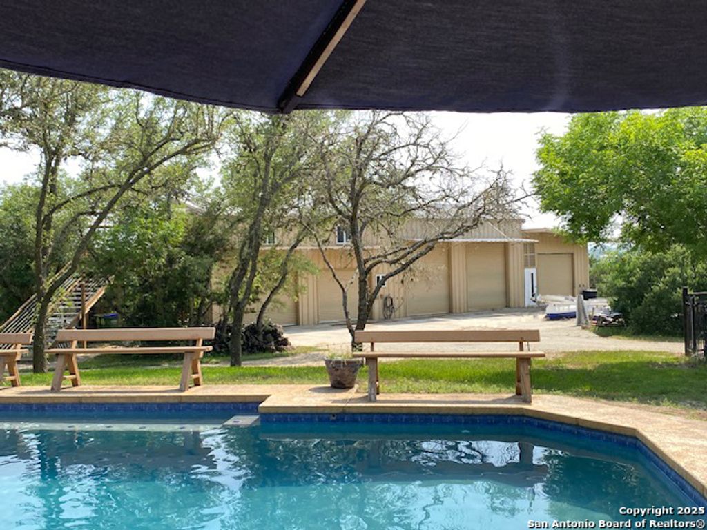 Photo of 31360 Wild Oak Hill, Fair Oaks Ranch, TX 78015 (MLS # 1920023)