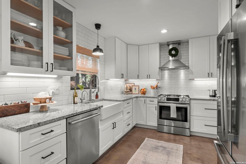 Photo of 204 Forest Trail Drive, Fredericksburg, TX 78624 (MLS # 1938406)