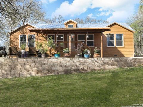 A home in La Vernia