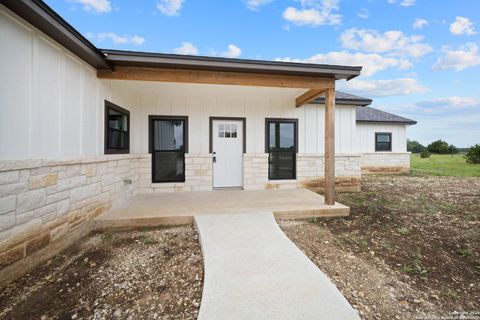 A home in Bandera