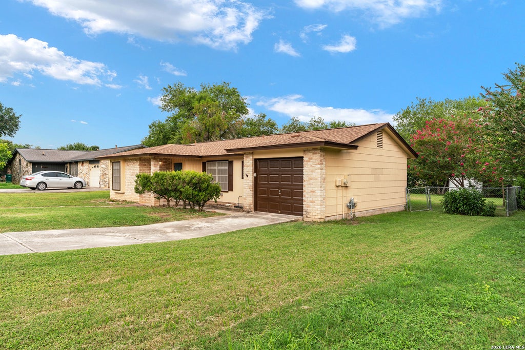 Photo of 212 Avenue F, Converse, TX 78109 (MLS # 2019664)