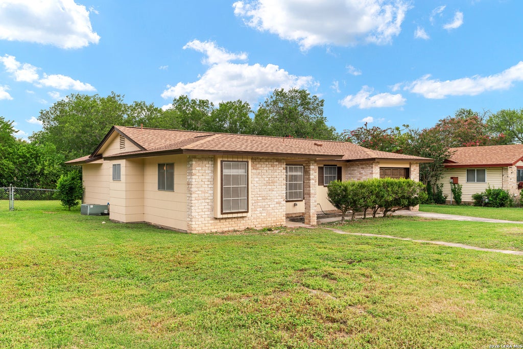 Photo of 212 Avenue F, Converse, TX 78109 (MLS # 2019664)