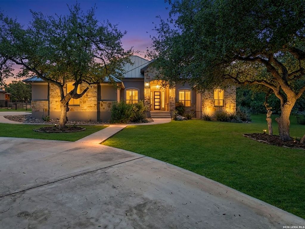 Photo of 654 Copper Trace, New Braunfels, TX 78132 (MLS # 1955993)