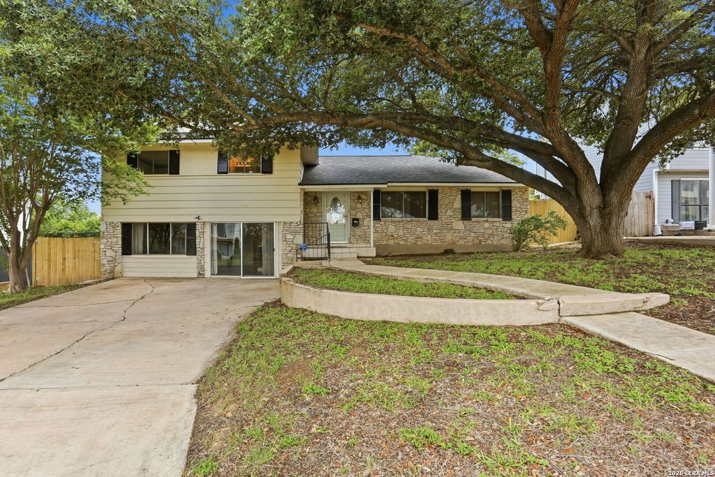 Photo of 3906 KILLARNEY DR, San Antonio, TX 78223 (MLS # 1991231)