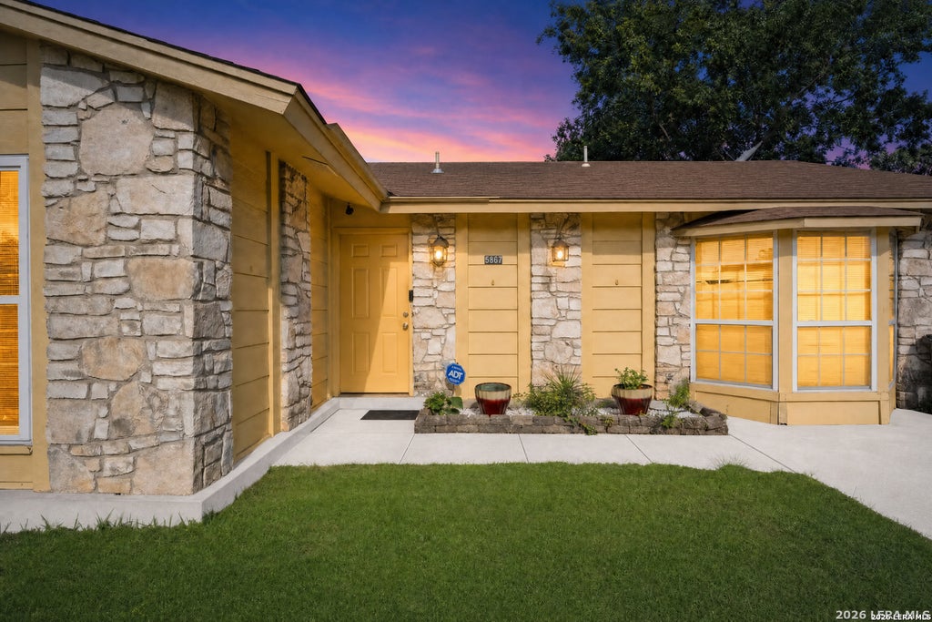 Photo of 5867 Cliffbrier, San Antonio, TX 78250 (MLS # 1994085)