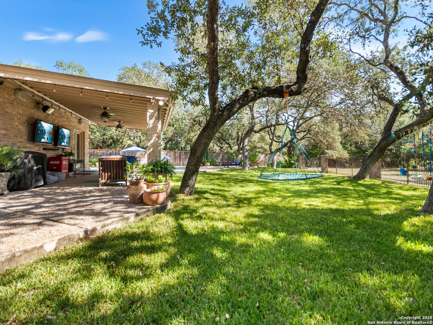 12511 Elm Country Lane