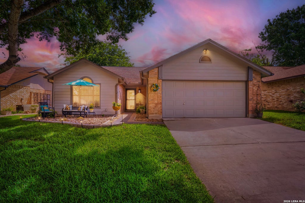 Photo of 3808 OVERLOOK DR, Schertz, TX 78108 (MLS # 1992113)