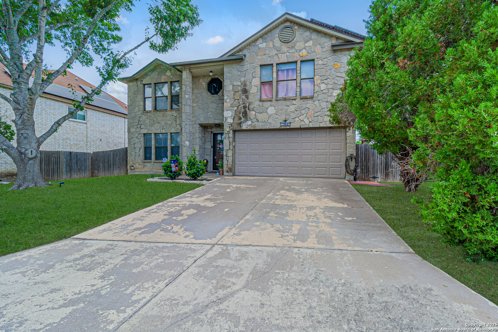 7907 Donshire