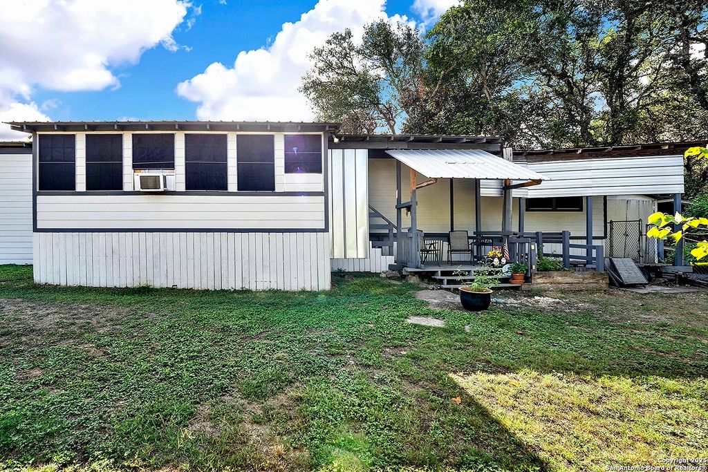 Photo of 2681 Waterfront Park, Canyon Lake, TX 78133 (MLS # 1913982)