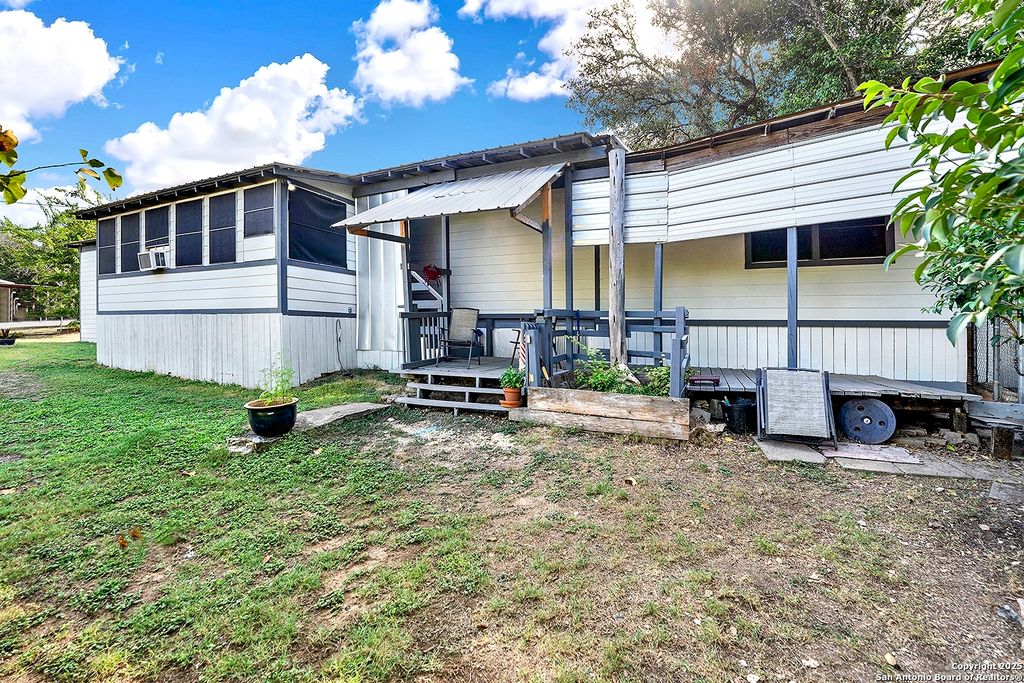 Photo of 2681 Waterfront Park, Canyon Lake, TX 78133 (MLS # 1913982)