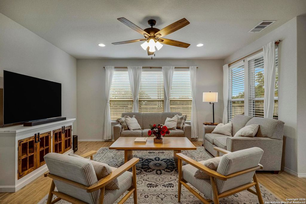 Photo of 151 Inverness, Boerne, TX 78015 (MLS # 1931958)