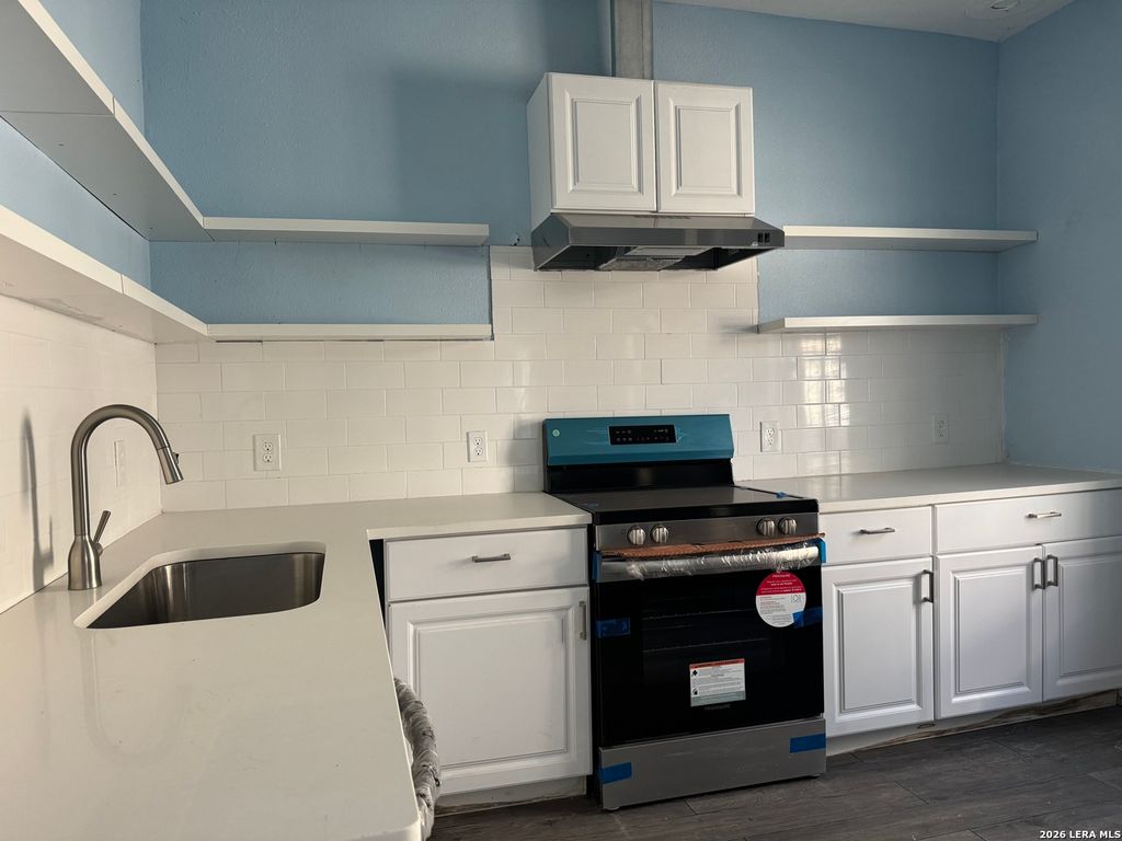 Photo of 118 Cant Stop, San Antonio, TX 78202 (MLS # 1939728)