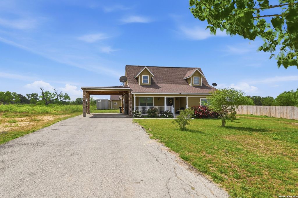 Photo of 163 Buckeye, Seguin, TX 78155 (MLS # 1954823)