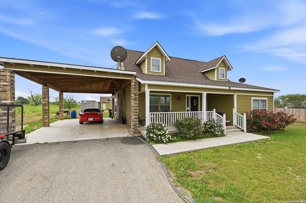 Photo of 163 Buckeye, Seguin, TX 78155 (MLS # 1954823)