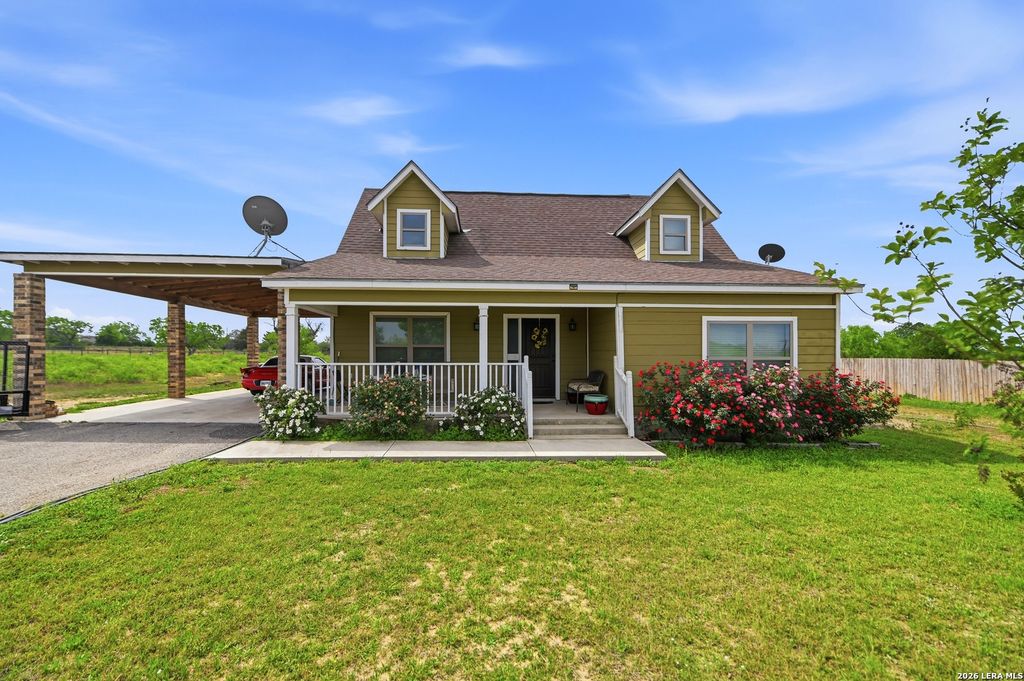 Photo of 163 Buckeye, Seguin, TX 78155 (MLS # 1954823)