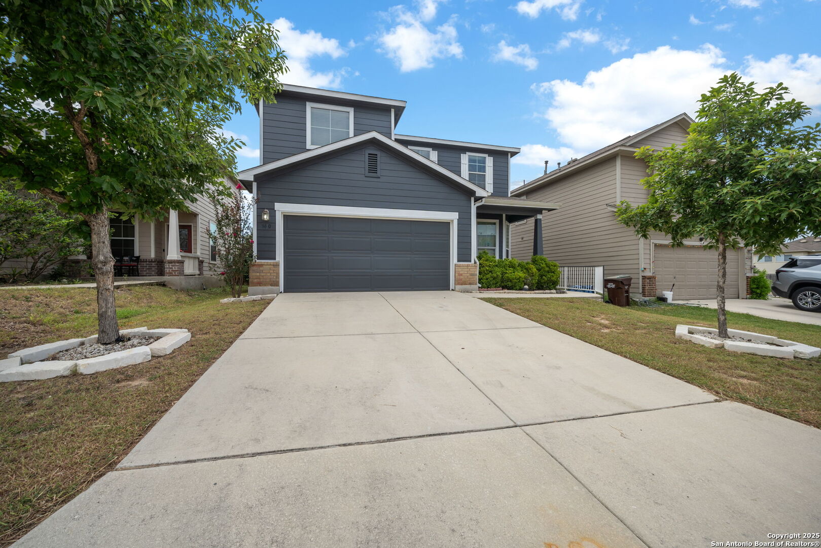 3410 York Crest