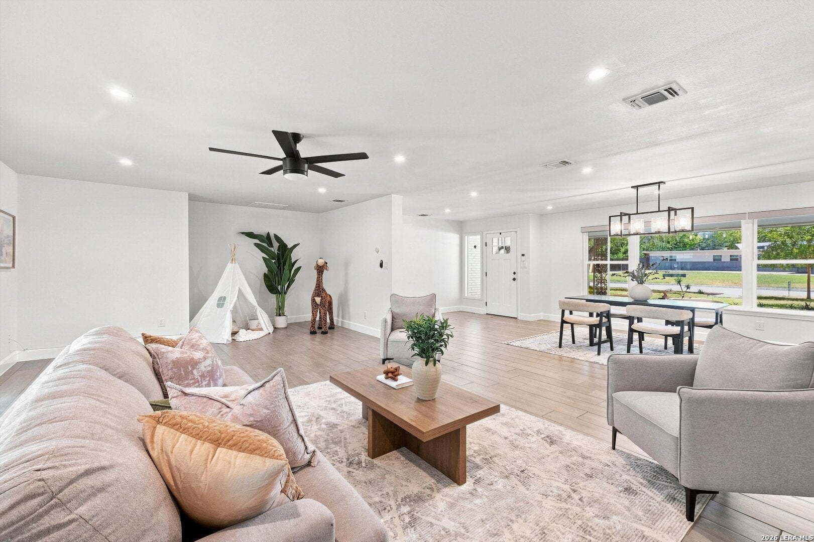 217 Gardenview