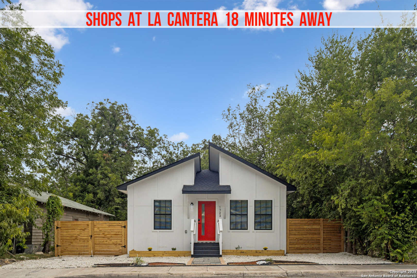 1722 W Ridgewood Ct
