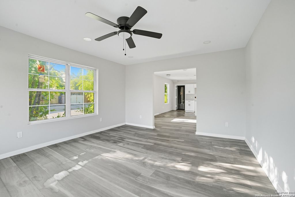 Photo of 835 Aaron Pl, San Antonio, TX 78221 (MLS # 1994152)