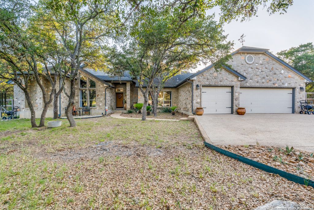 Photo of 31763 Scarteen, Boerne, TX 78015 (MLS # 1869441)