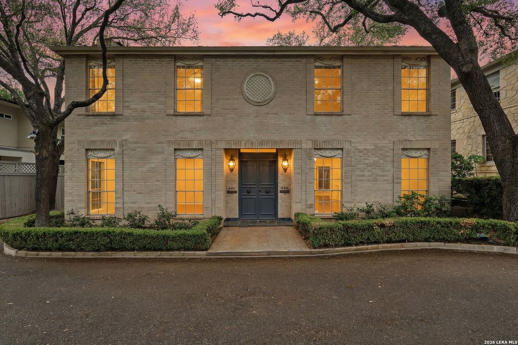 Photo of 484 E Olmos Dr, Olmos Park, TX 78212 (MLS # 1954986)