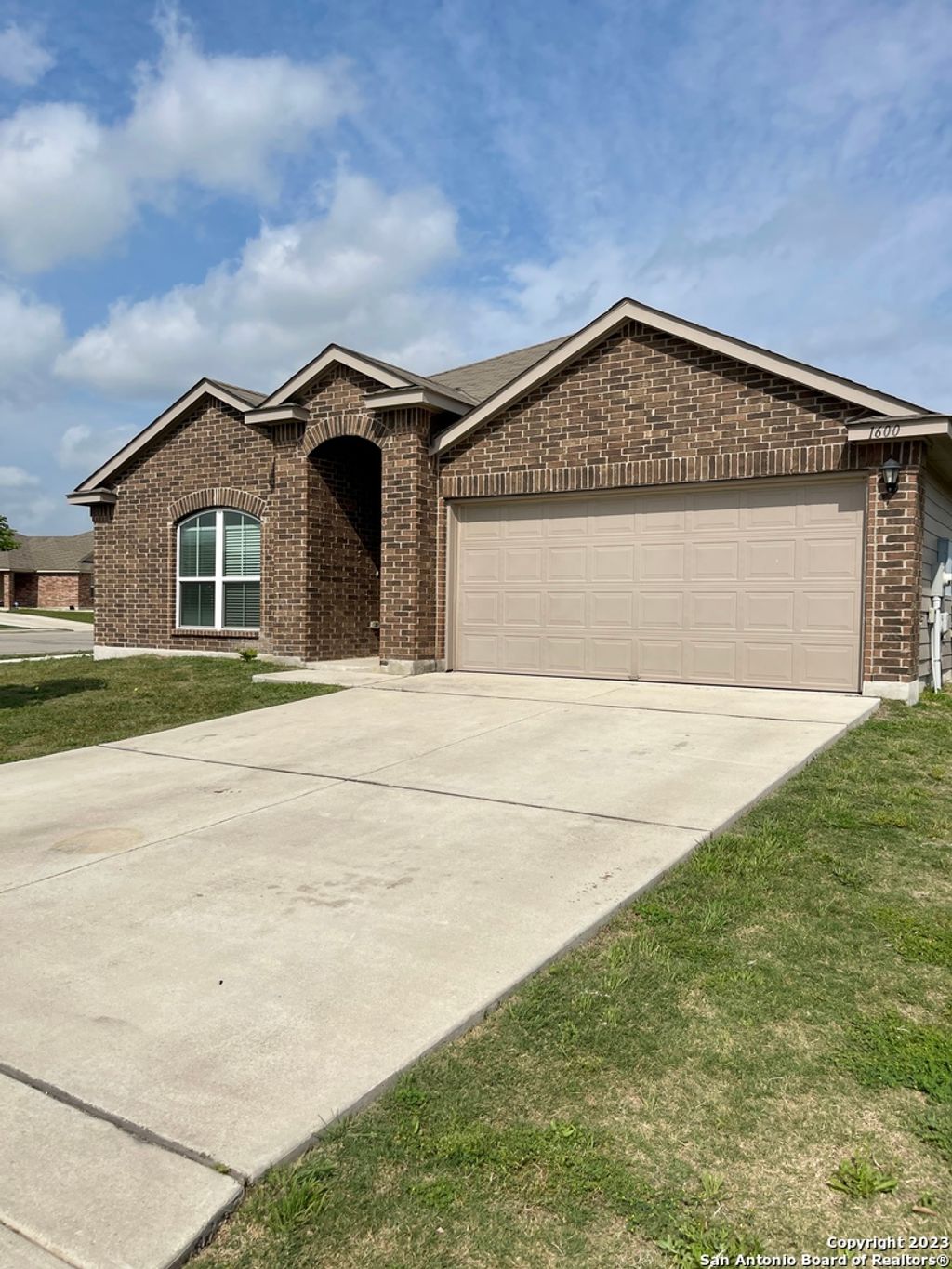 Photo of 1600 Nolte Farms Dr, Seguin, TX 78155 (MLS # 1929354)