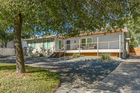 Photo of 825 Garraty, Terrell Hills, TX 78209 (MLS # 1935087)