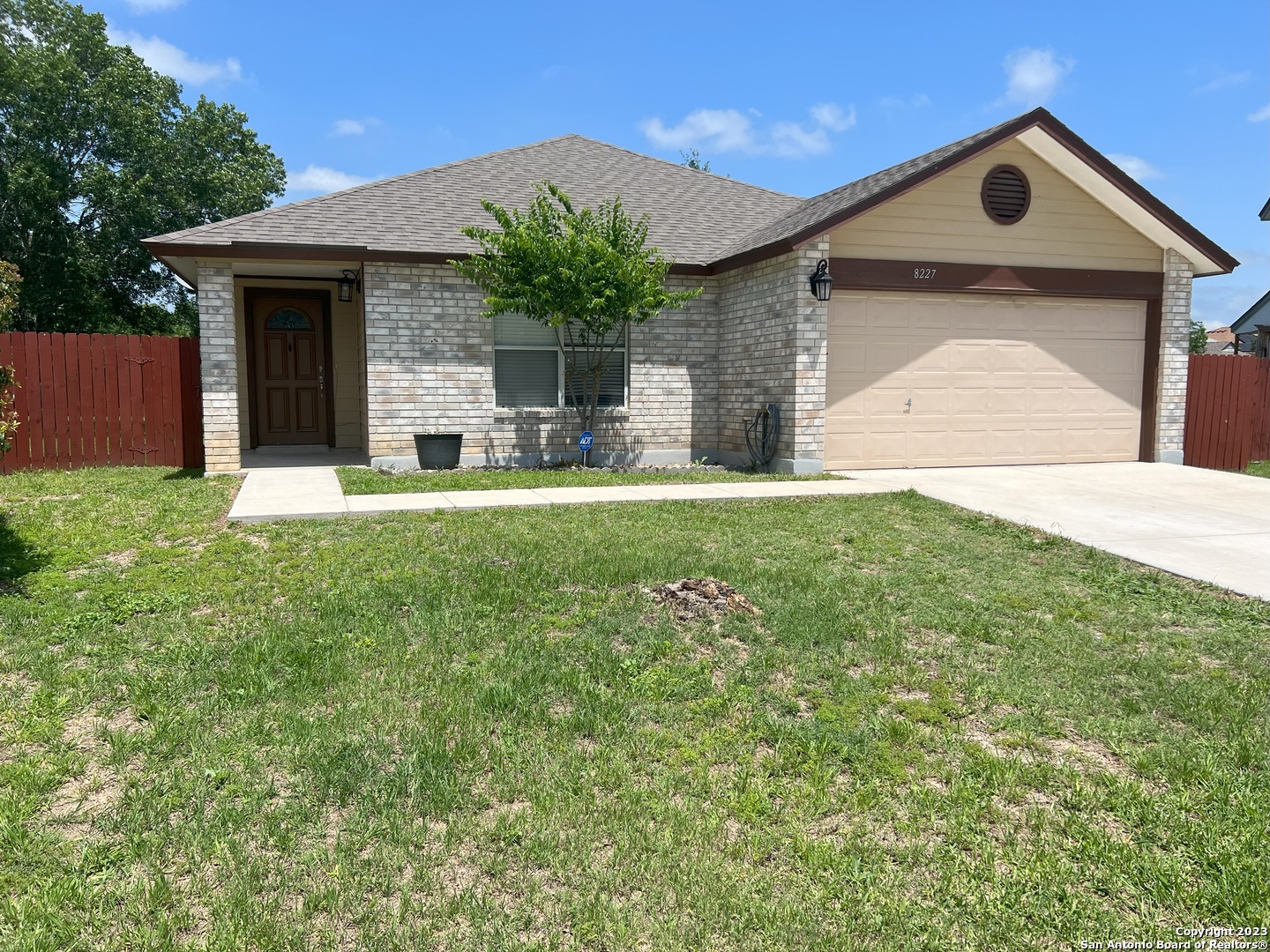 Photo 1 of 21 — 8227 CLUB MEADOW DR, Converse, TX 78109