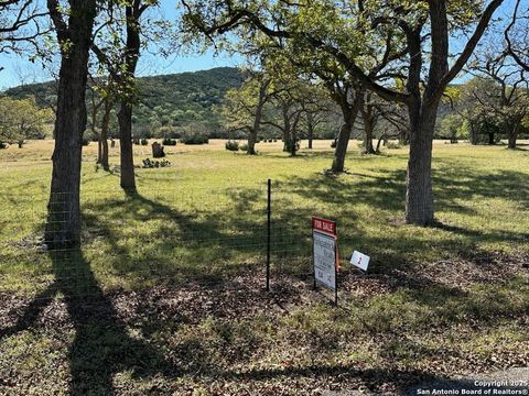 1543 Walter White Ranch Road Leakey TX 78873