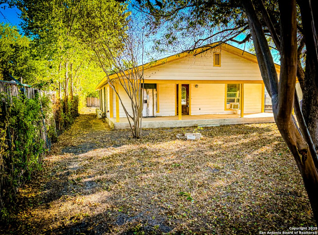 Photo of 12742 Paseo Abrol 1 #1, San Antonio, TX 78252 (MLS # 1916729)