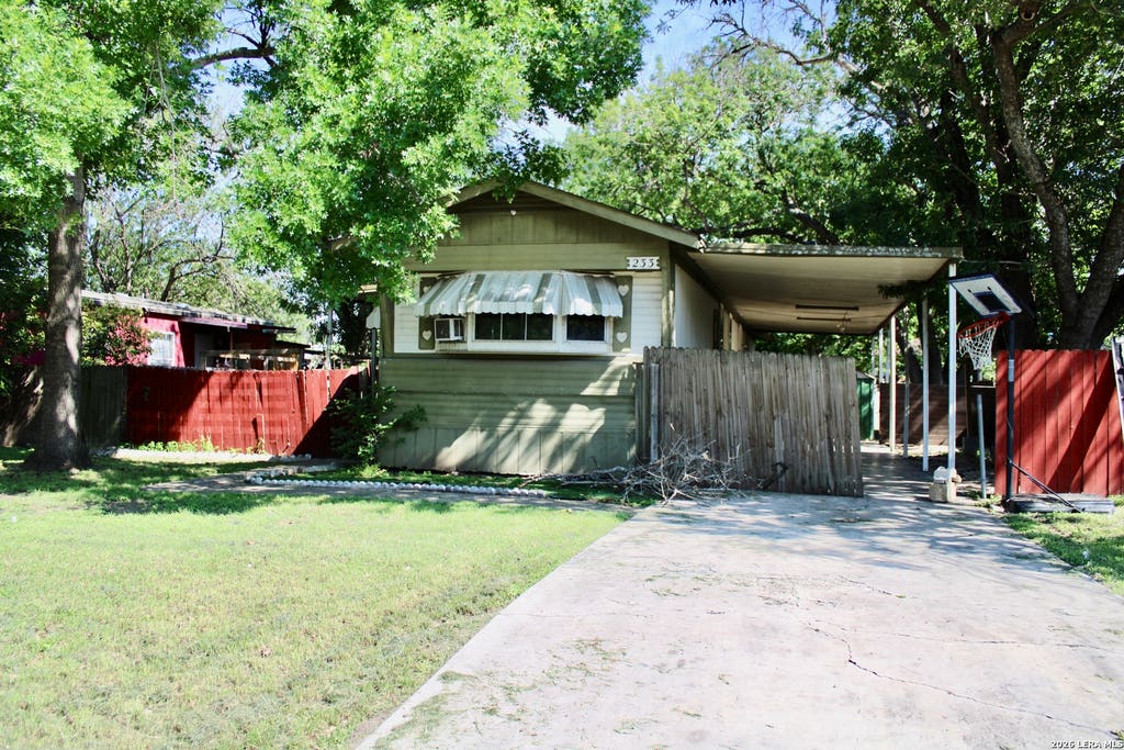 Photo of 233 MELODY LN, New Braunfels, TX 78130 (MLS # 1967490)