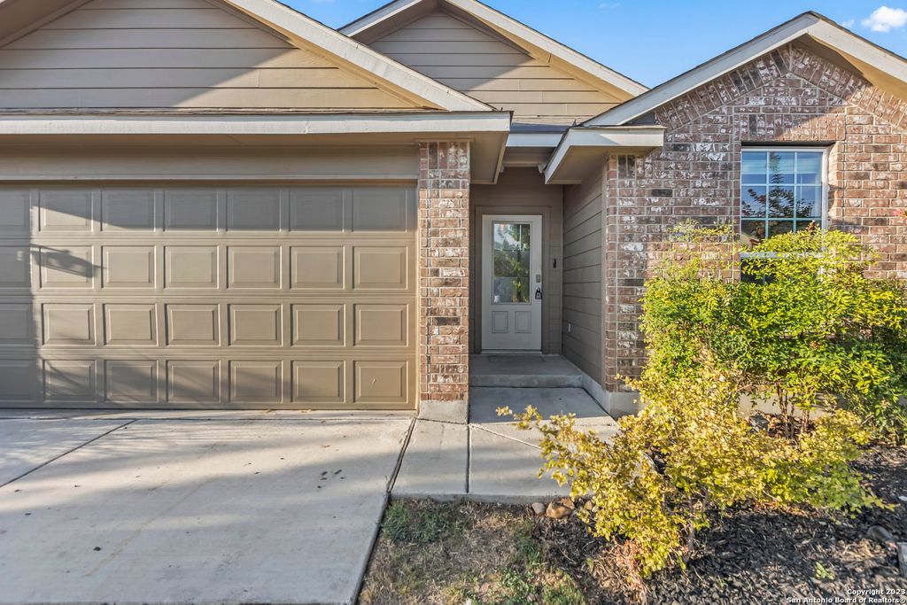 Photo of 13349 Bearded Flat, San Antonio, TX 78254 (MLS # 1925268)