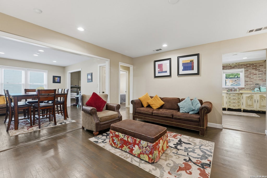 Photo of 1236 S ACADEMY AVE, New Braunfels, TX 78130 (MLS # 1965405)