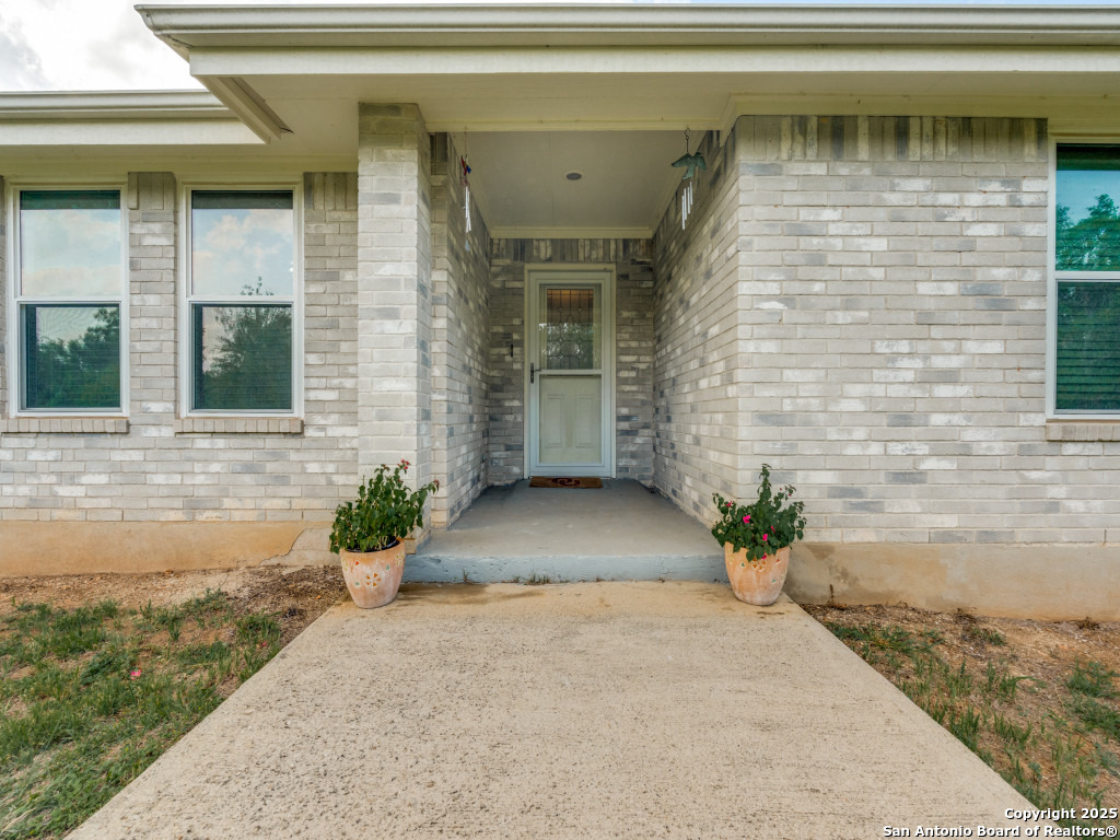 2126 River Oaks