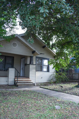2246 E HOUSTON ST, SAN ANTONIO, TX 78202 - Image 80458fa0ac67b7f9fe58a6e2c134a166/391237101