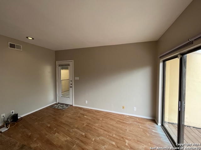 8642 Fredericksburg Rd 302